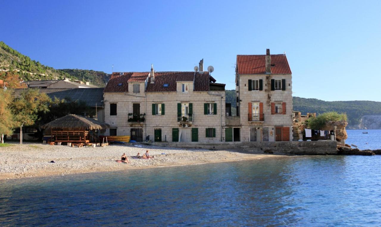 Apartments By The Sea Komiza, Vis - 8533 ภายนอก รูปภาพ