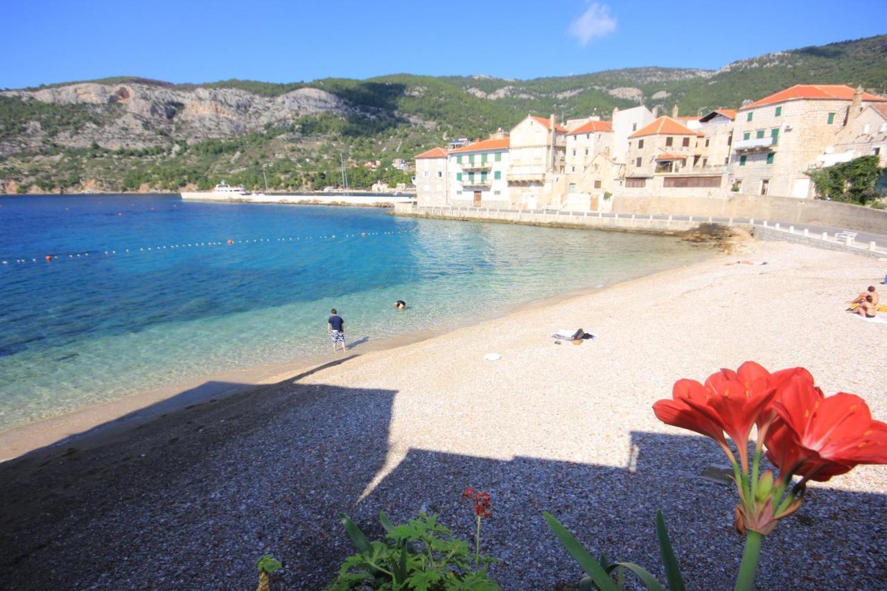 Apartments By The Sea Komiza, Vis - 8533 ภายนอก รูปภาพ